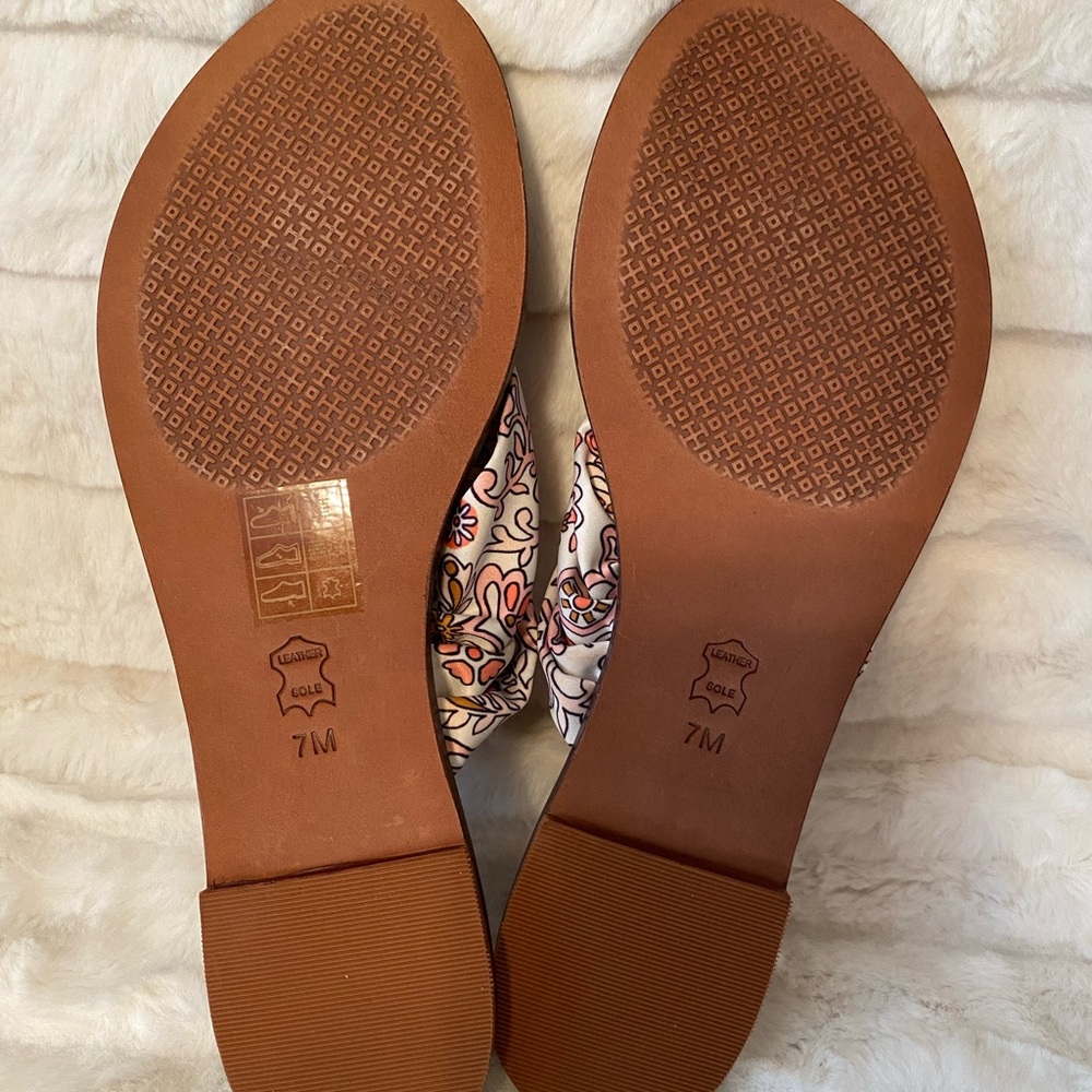 ❤️Flash SALE❤️ ✨🆕✨New Tory Burch Sandals - Picture 3 of 3